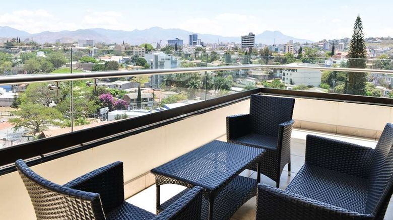 <b>Plaza Juan Carlos Hotel Meeting</b>. Images powered by <a href="https://iceportal.shijigroup.com/" title="IcePortal" target="_blank">IcePortal</a>.