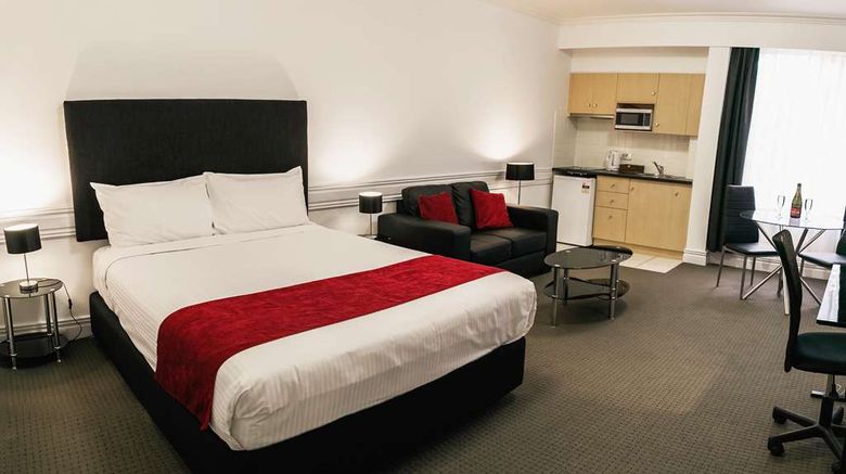 <b>Melbourne Kew Central Apartment Hotel Suite</b>. Images powered by <a href="https://iceportal.shijigroup.com/" title="IcePortal" target="_blank">IcePortal</a>.