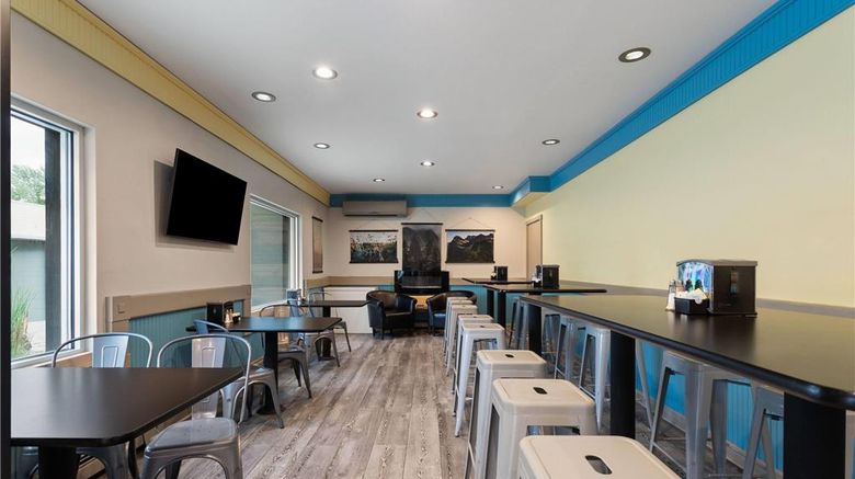 <b>Days Inn & Suites by Wyndham Downtown Other</b>. Images powered by <a href="https://iceportal.shijigroup.com/" title="IcePortal" target="_blank">IcePortal</a>.