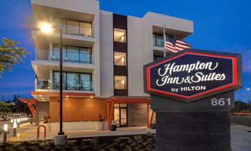 Hampton Inn & Suites Silicon Valley