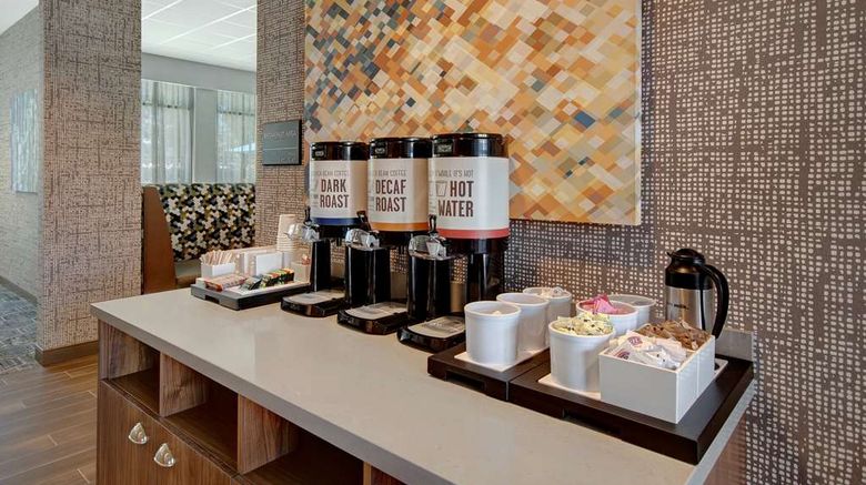 <b>Hampton Inn & Suites Silicon Valley Restaurant</b>. Images powered by <a href="https://iceportal.shijigroup.com/" title="IcePortal" target="_blank">IcePortal</a>.