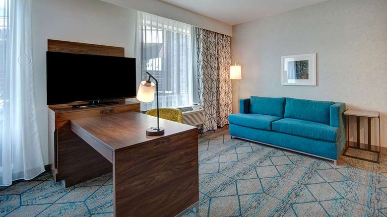 <b>Hampton Inn & Suites Silicon Valley Room</b>. Images powered by <a href="https://iceportal.shijigroup.com/" title="IcePortal" target="_blank">IcePortal</a>.