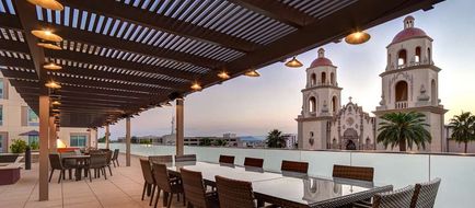 Hampton Inn Tucson Downtown Exterior