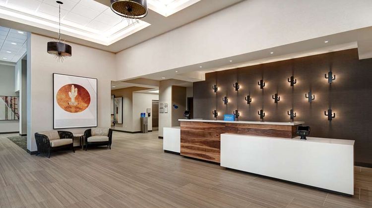 Hampton Inn Tucson Downtown Lobby