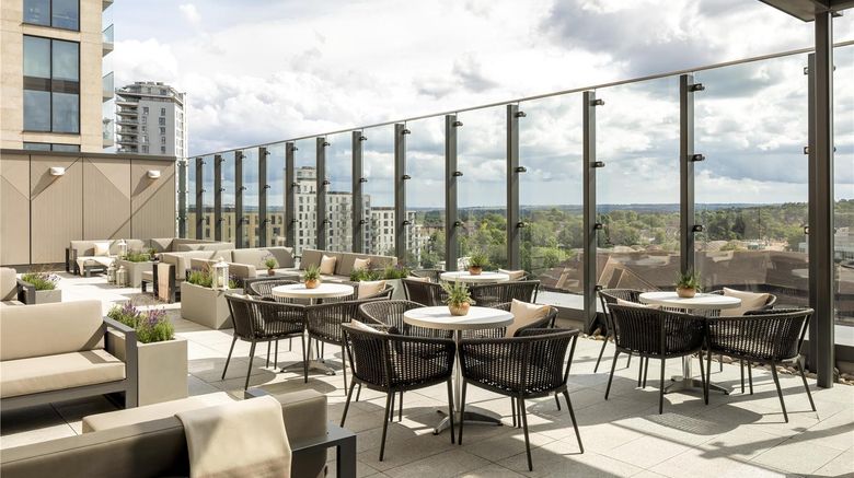 <b>Hilton Woking Restaurant</b>. Images powered by <a href="https://iceportal.shijigroup.com/" title="IcePortal" target="_blank">IcePortal</a>.