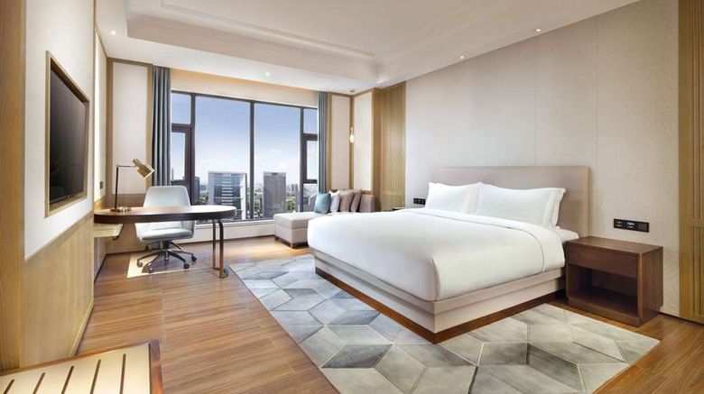 <b>Ramada Plaza By Wyndham Songshan Lake Room</b>. Images powered by <a href="https://iceportal.shijigroup.com/" title="IcePortal" target="_blank">IcePortal</a>.