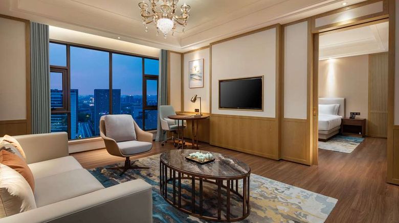 <b>Ramada Plaza By Wyndham Songshan Lake Suite</b>. Images powered by <a href="https://iceportal.shijigroup.com/" title="IcePortal" target="_blank">IcePortal</a>.
