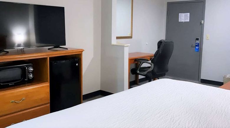 <b>Days Inn by Wyndham North Little Rock Room</b>. Images powered by <a href="https://iceportal.shijigroup.com/" title="IcePortal" target="_blank">IcePortal</a>.