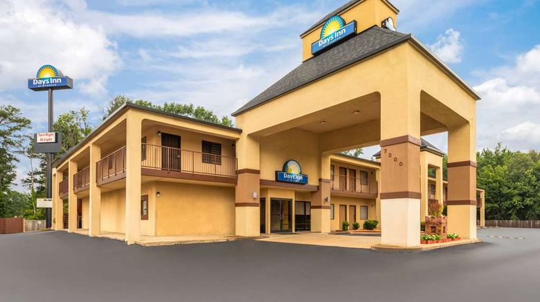 <b>Days Inn by Wyndham North Little Rock Exterior</b>. Images powered by <a href="https://iceportal.shijigroup.com/" title="IcePortal" target="_blank">IcePortal</a>.