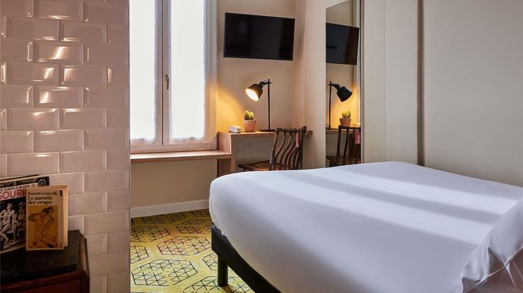 Greet Boulogne Billancourt Paris Room