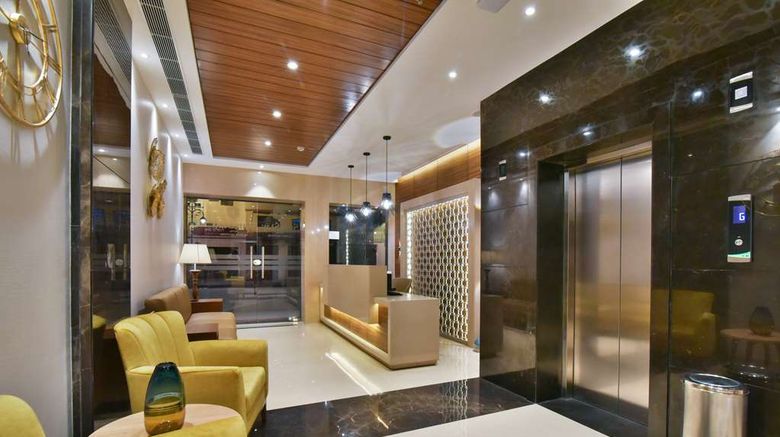 <b>SureStay Hotel by BW Heritage Walk Lobby</b>. Images powered by <a href="https://iceportal.shijigroup.com/" title="IcePortal" target="_blank">IcePortal</a>.