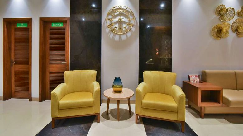 <b>SureStay Hotel by BW Heritage Walk Lobby</b>. Images powered by <a href="https://iceportal.shijigroup.com/" title="IcePortal" target="_blank">IcePortal</a>.
