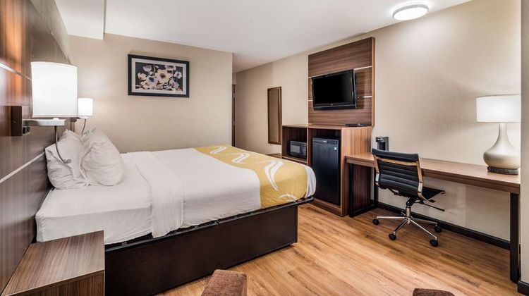 Quality Inn & Suites Augusta South Room