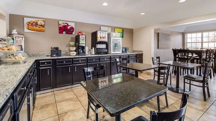 Quality Inn & Suites Augusta South Restaurant