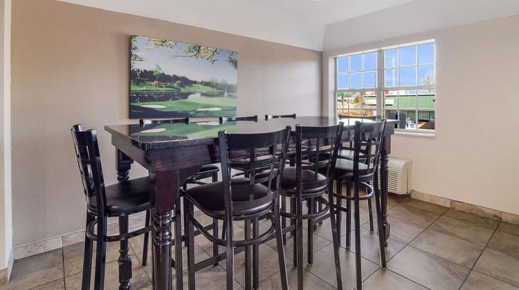 Quality Inn & Suites Augusta South Restaurant