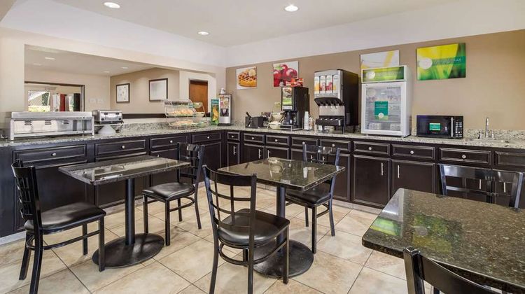 Quality Inn & Suites Augusta South Restaurant