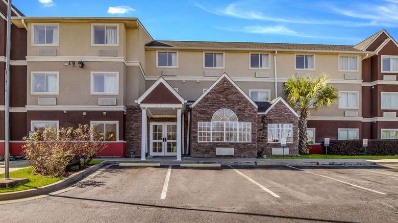 <b>Quality Inn & Suites Augusta South Exterior</b>. Images powered by <a href="https://iceportal.shijigroup.com/" title="IcePortal" target="_blank">IcePortal</a>.