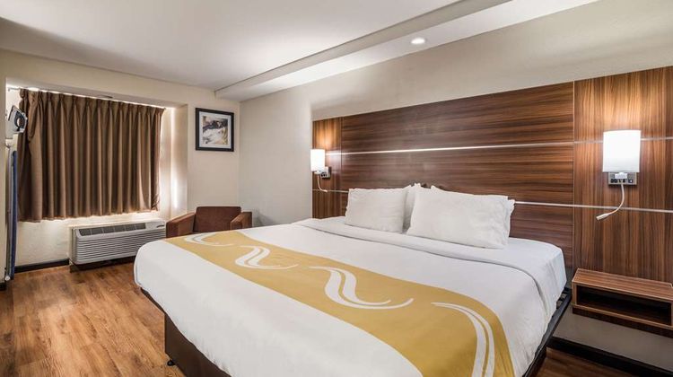 Quality Inn & Suites Augusta South Room