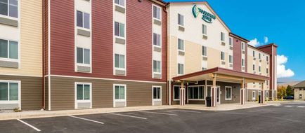 WoodSpring Suites Missoula Exterior