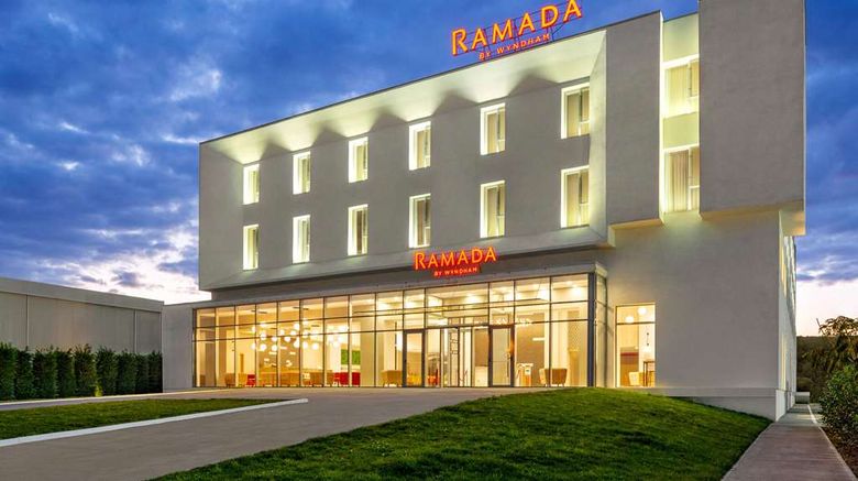 Ramada by Wyndham Targu Jiu Exterior. Images powered by <a href="https://iceportal.shijigroup.com" target="_blank" rel="noopener">Ice Portal</a>.