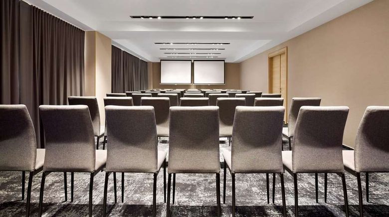 <b>Ramada by Wyndham Targu Jiu Meeting</b>. Images powered by <a href="https://iceportal.shijigroup.com/" title="IcePortal" target="_blank">IcePortal</a>.