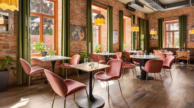 <b>Ramada by Wyndham Tbilisi Old City Restaurant</b>. Images powered by <a href="https://iceportal.shijigroup.com/" title="IcePortal" target="_blank">IcePortal</a>.