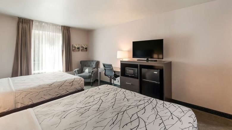 <b>SureStay Plus Hotel by BW SeaTac Airport Room</b>. Images powered by <a href="https://iceportal.shijigroup.com/" title="IcePortal" target="_blank">IcePortal</a>.