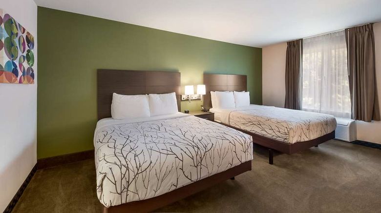 <b>SureStay Plus Hotel by BW SeaTac Airport Room</b>. Images powered by <a href="https://iceportal.shijigroup.com/" title="IcePortal" target="_blank">IcePortal</a>.
