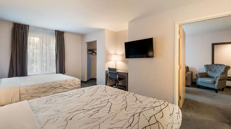 <b>SureStay Plus Hotel by BW SeaTac Airport Room</b>. Images powered by <a href="https://iceportal.shijigroup.com/" title="IcePortal" target="_blank">IcePortal</a>.