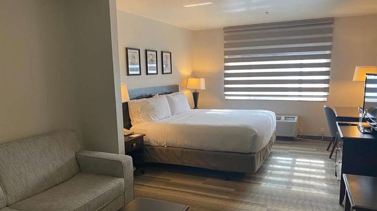 Hotel Marguerite Trademark Coll Wyndham Room
