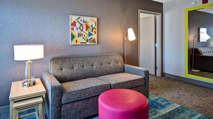 Home2 Stes by Hilton Bloomington Normal Room