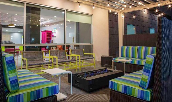 Home2 Suites by Hilton Citiplace Exterior