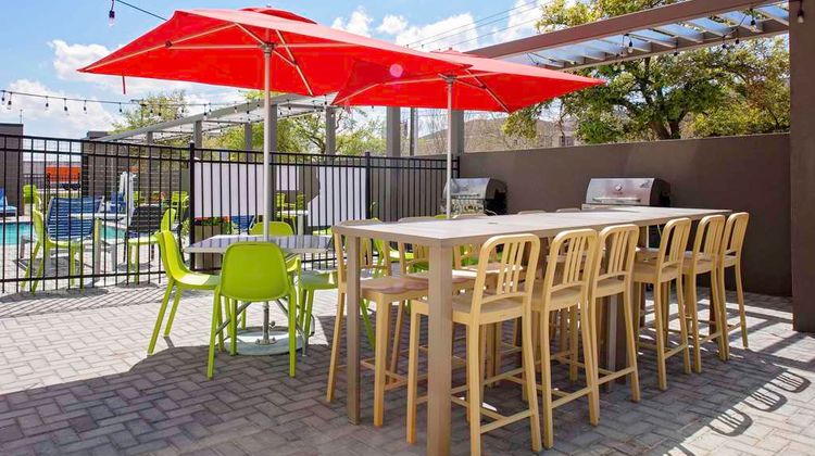 Home2 Suites by Hilton Citiplace Restaurant