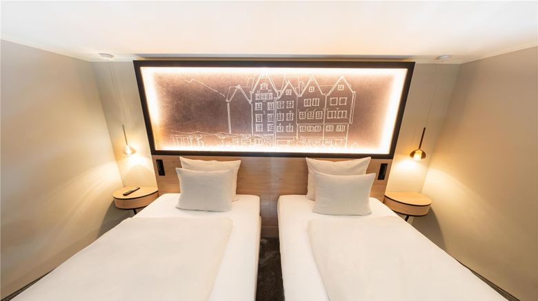 <b>Wasserturm Hotel, Curio Coll by Hilton Room</b>. Images powered by <a href="https://iceportal.shijigroup.com/" title="IcePortal" target="_blank">IcePortal</a>.