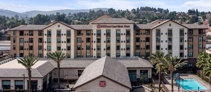Hilton Garden Inn Pomona Exterior