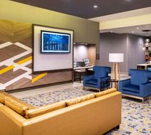 Hilton Garden Inn Pomona Lobby