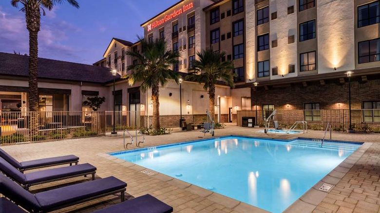 <b>Hilton Garden Inn Pomona Pool</b>. Images powered by <a href="https://iceportal.shijigroup.com/" title="IcePortal" target="_blank">IcePortal</a>.