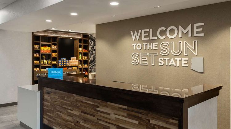 Hampton Inn Carefree Lobby