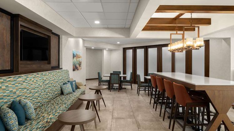 Hampton Inn Carefree Lobby
