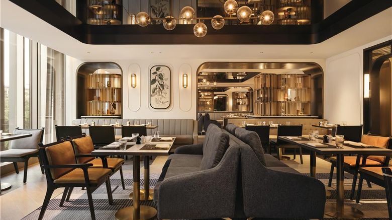 <b>Hilton Singapore Orchard Restaurant</b>. Images powered by <a href="https://iceportal.shijigroup.com/" title="IcePortal" target="_blank">IcePortal</a>.