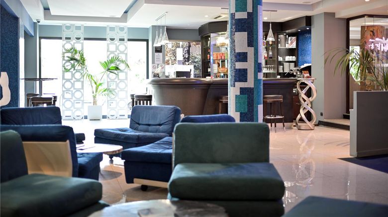 <b>Juliana Hotel Cannes Lobby</b>. Images powered by <a href="https://iceportal.shijigroup.com/" title="IcePortal" target="_blank">IcePortal</a>.