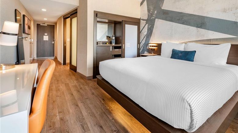 <b>Cambria Hotel Downtown Minneapolis Room</b>. Images powered by <a href="https://iceportal.shijigroup.com/" title="IcePortal" target="_blank">IcePortal</a>.