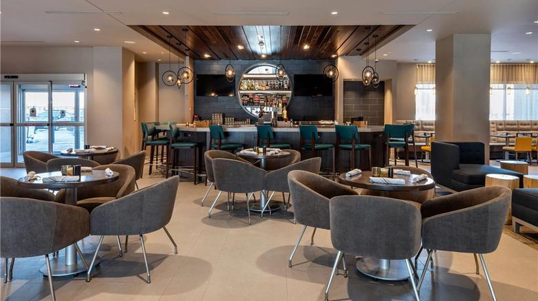<b>Cambria Hotel Downtown Minneapolis Restaurant</b>. Images powered by <a href="https://iceportal.shijigroup.com/" title="IcePortal" target="_blank">IcePortal</a>.