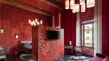 25hours Hotel Piazza San Paolino Room
