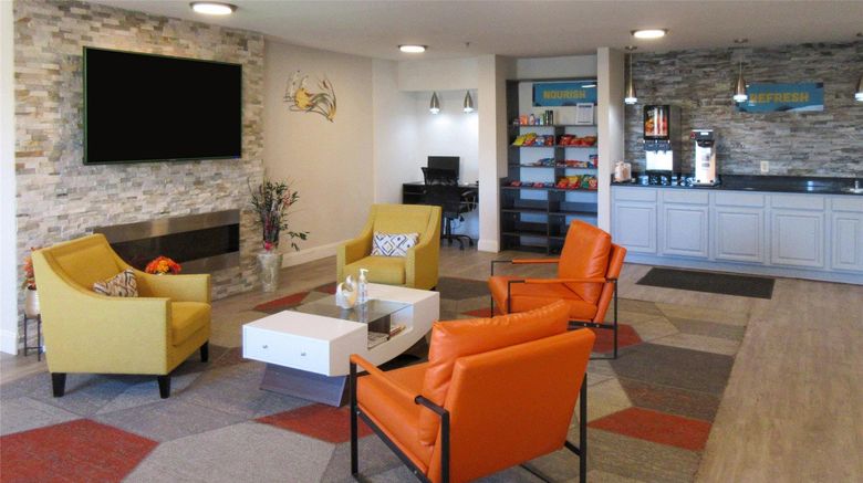 <b>Clarion Pointe Other</b>. Images powered by <a href="https://iceportal.shijigroup.com/" title="IcePortal" target="_blank">IcePortal</a>.