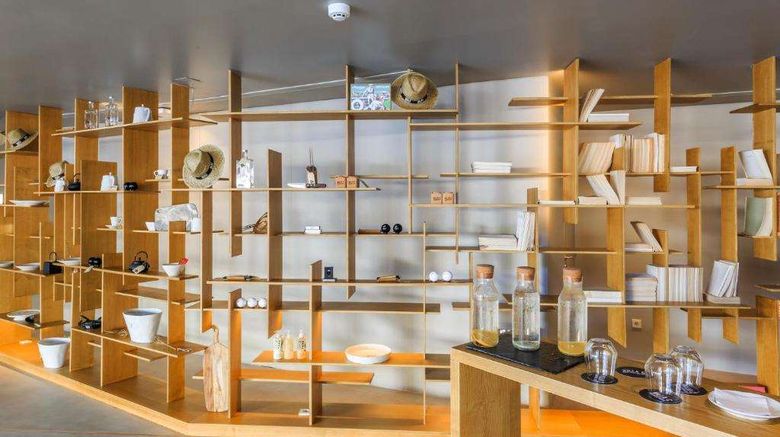 <b>Villa C Boutique Hotel Lobby</b>. Images powered by <a href="https://iceportal.shijigroup.com/" title="IcePortal" target="_blank">IcePortal</a>.