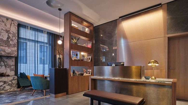 <b>Adina Apartment Hotel Wiesbaden Lobby</b>. Images powered by <a href="https://iceportal.shijigroup.com/" title="IcePortal" target="_blank">IcePortal</a>.