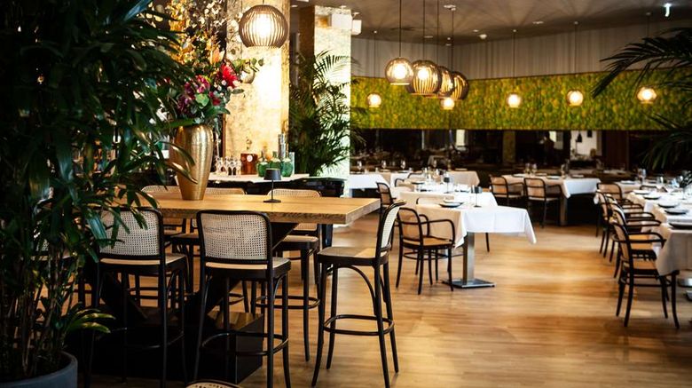 <b>Adina Apartment Hotel Wiesbaden Restaurant</b>. Images powered by <a href="https://iceportal.shijigroup.com/" title="IcePortal" target="_blank">IcePortal</a>.