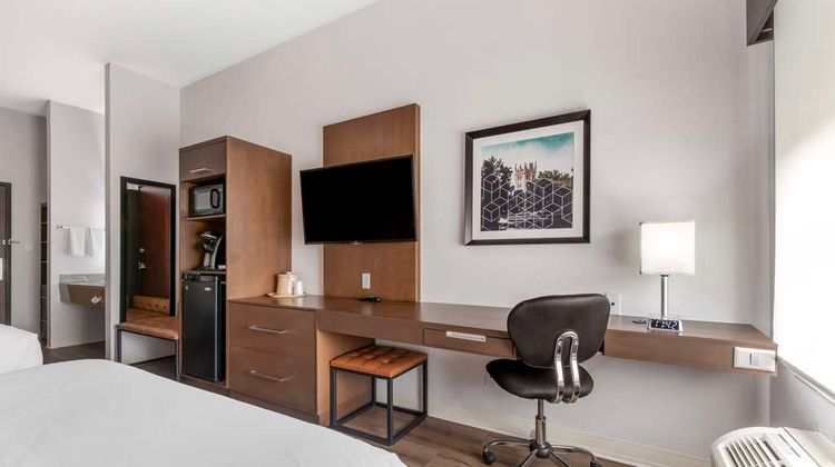 Best Western Sycamore Inn Room