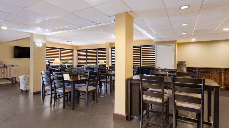 <b>SureStay by BW St Pete Clearwater Airpt Restaurant</b>. Images powered by <a href="https://iceportal.shijigroup.com/" title="IcePortal" target="_blank">IcePortal</a>.